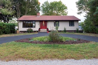 6 Villa Dr, North Providence, RI 02911