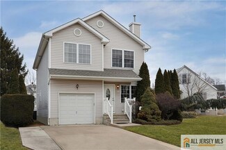 240 Willow St, East Brunswick, NJ 08816