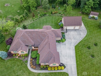 1361 Meadow Woods Ct, Waynesville, OH 45068