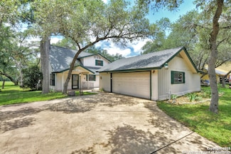 16 Westwood Dr, Wimberley, TX 78676