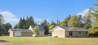 13980 Paradise Lake Rd, Levering, MI 49755