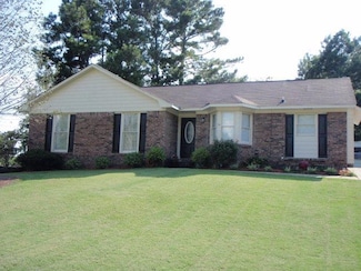 946 Elysium Dr, Columbus, GA 31904