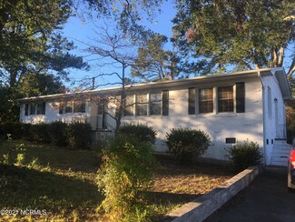 4209 Lockwood Dr, Wilmington, NC 28405