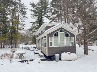 10/153&154 Woodhaven Dr E, Sublette, IL 61367