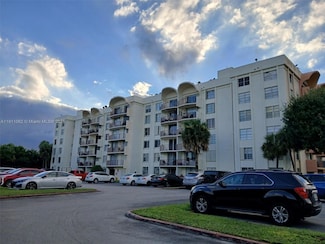 9310 Fontainebleau Blvd Unit 110, Miami, FL 33172