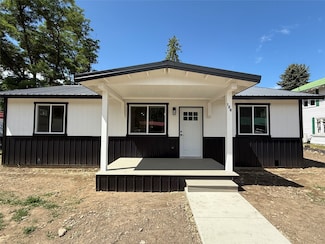 128 E Kootenai Ave, Troy, MT 59935