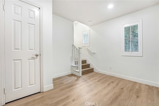 7209 N Chestnut Ln, Los Angeles, CA 91405