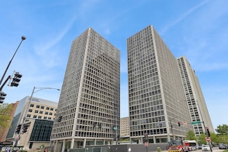 340 W Diversey Pkwy Unit 1020, Chicago, IL 60657