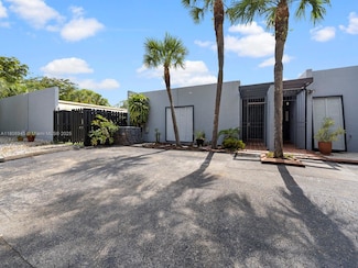 16380 Briar Patch Place, Hialeah, FL 33014
