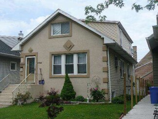 4605 N Kenton Ave, Chicago, IL 60630