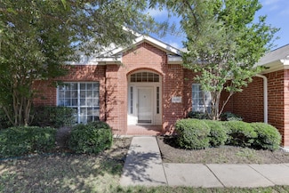 4546 Brittany Ln, Grand Prairie, TX 75052