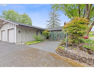 12011 SW Camden Ln, Beaverton, OR 97008