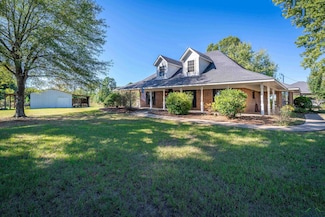 5896 Nuthatcher Rd, Gilmer, TX 75645