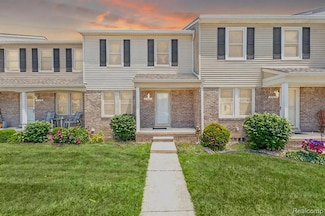 37074 Brynford Dr Unit 457, Clinton Township, MI 48036