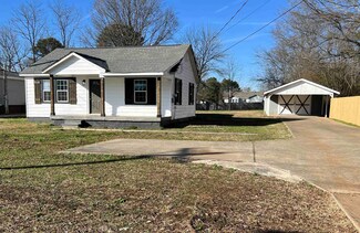 220 W Rasch Rd, Florence, AL 35633