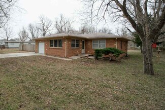 6148 S Greenwood St, Wichita, KS 67216