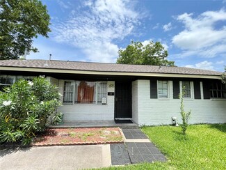 4118 Ebbtide Dr, Houston, TX 77045