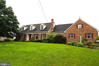 522 Overlys Grove Rd, New Holland, PA 17557
