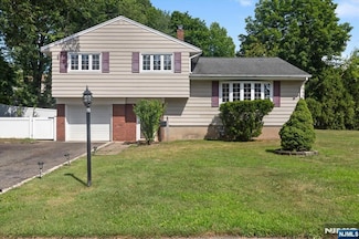 167 Middlesex Ave, Paramus, NJ 07652
