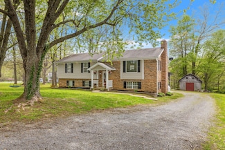 205 Nosco Rd, Junction City, KY 40440
