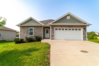 5506 Murfreesboro Dr, Columbia, MO 65201