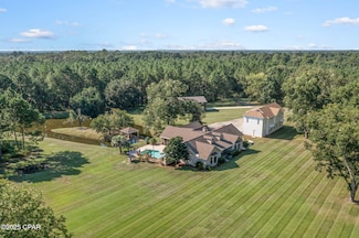 630 Hutchison Rd, Chipley, FL 32428