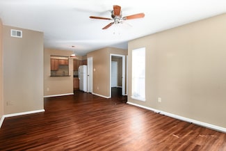 18511 Egret Bay Blvd Unit 606, Houston, TX 77058