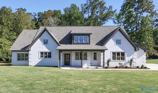 18920 Wentworth Dr, Athens, AL 35613
