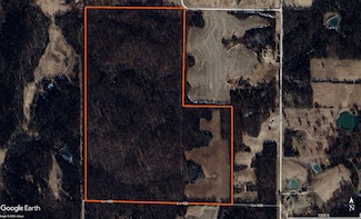 405 County Rd, Mooresville, MO 64656