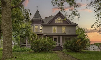 601 Palmer St, Emmetsburg, IA 50536
