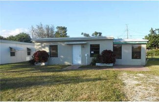 1763 NE 182nd St, North Miami Beach, FL 33162