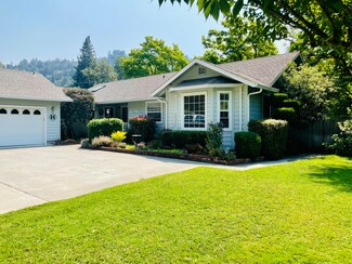 7627 Benbow Dr, Garberville, CA 95542