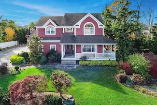 140 Grant Dr, Aquebogue, NY 11931