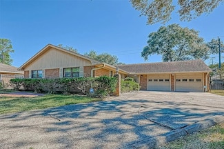 6543 Kury Ln, Houston, TX 77008
