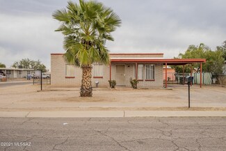 4717 S Camino de la Plaza, Tucson, AZ 85714
