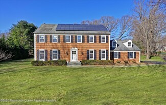 11 Carriage Hill Dr, Colts Neck, NJ 07722