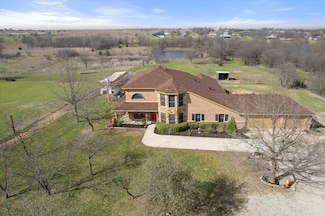 5824 Sky Rd, Joshua, TX 76058