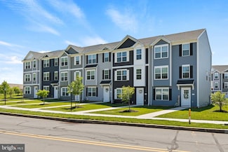 1201 Walnut Bottom Rd Unit 1032, Carlisle, PA 17015