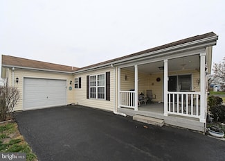 2005 Highland Ct Unit 2005, North Wales, PA 19454