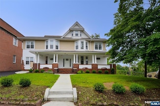153 Dayton St Unit 6, Ridgewood, NJ 07450
