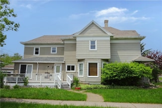 2332 E 7th St, Superior, WI 54880