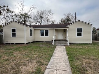 117 Roosevelt Dr, Corpus Christi, TX 78415