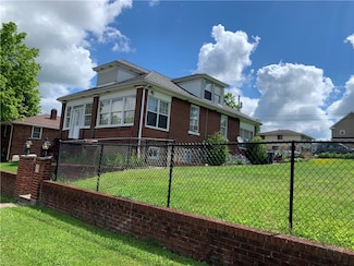 404 Washington Ave, Jeannette, PA 15644