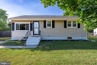 11 Theresa Ln, Williamstown, NJ 08094