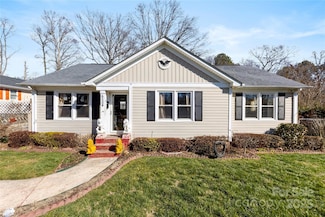 6534 Monteith Dr, Charlotte, NC 28213