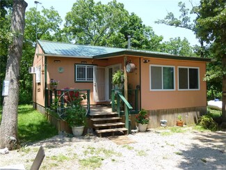 34 Hilltop Dr, Mound City, KS 66056