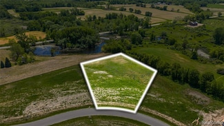 1571 Vista Dr, Oakland, MI 48363