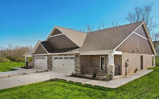 5019 Waterford Dr, Middletown, OH 45042