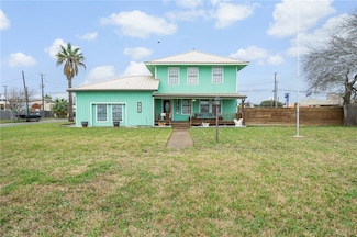 962 S Arch St, Aransas Pass, TX 78336