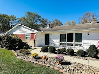 1155 Griffiths Dr, Zanesville, OH 43701